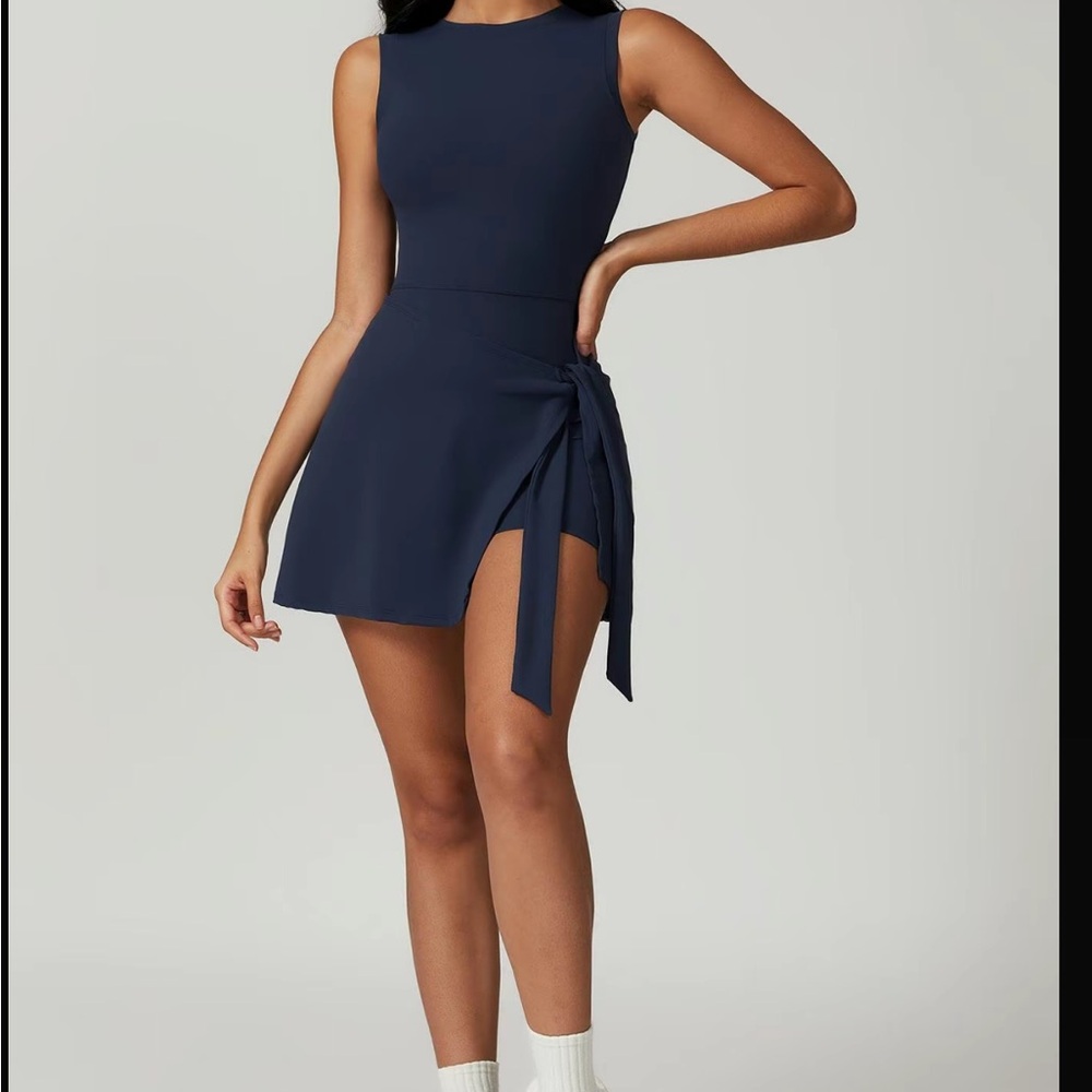 Navy Blue Solid Knot Wrap
Sports Tank Tummy Control Romper 💙